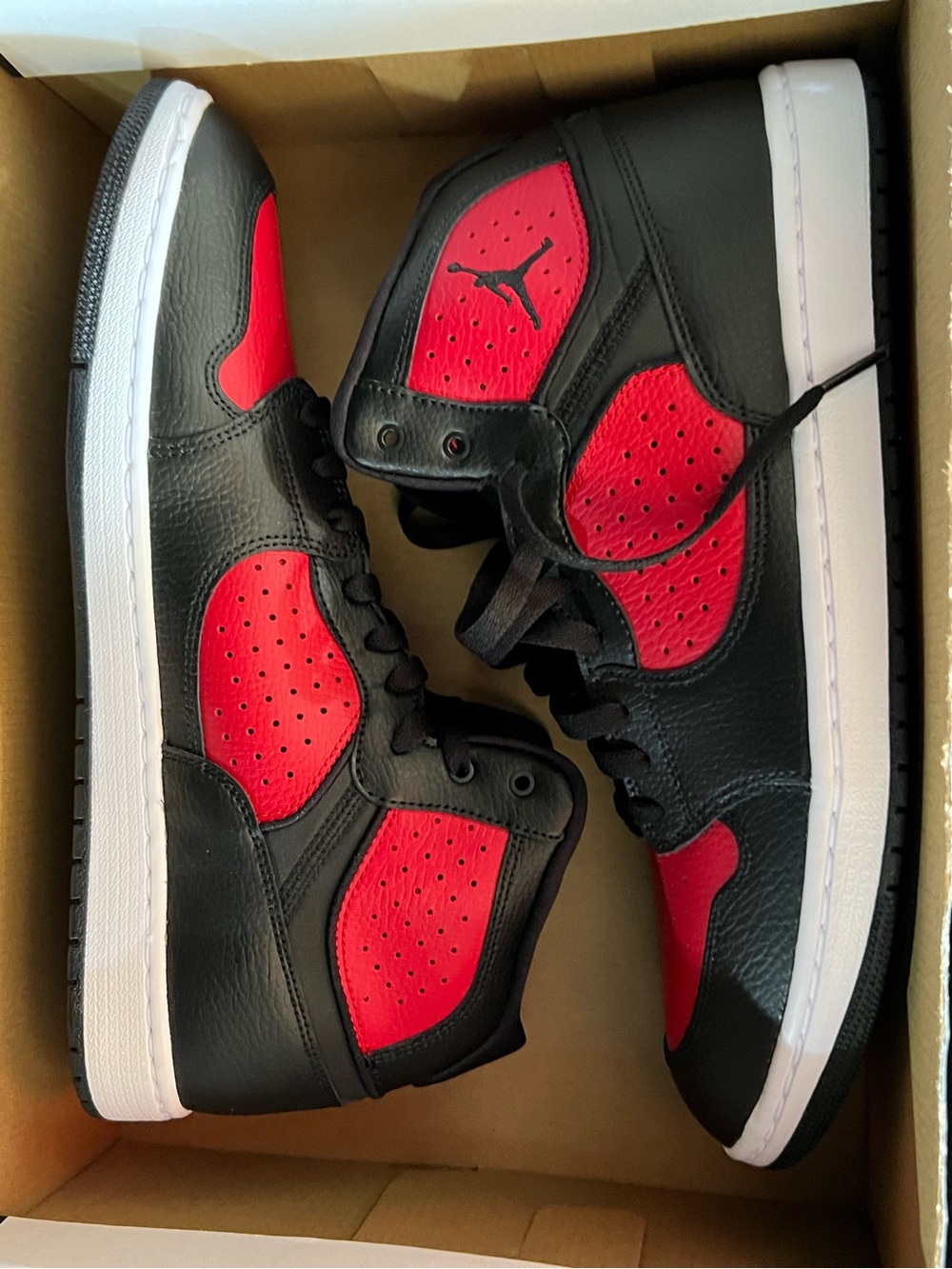 Jordan Air Jordan Access "Bred" Mid Top Black/Gym Red/White AR3762-006 Size 13M - Picture 8 of 8